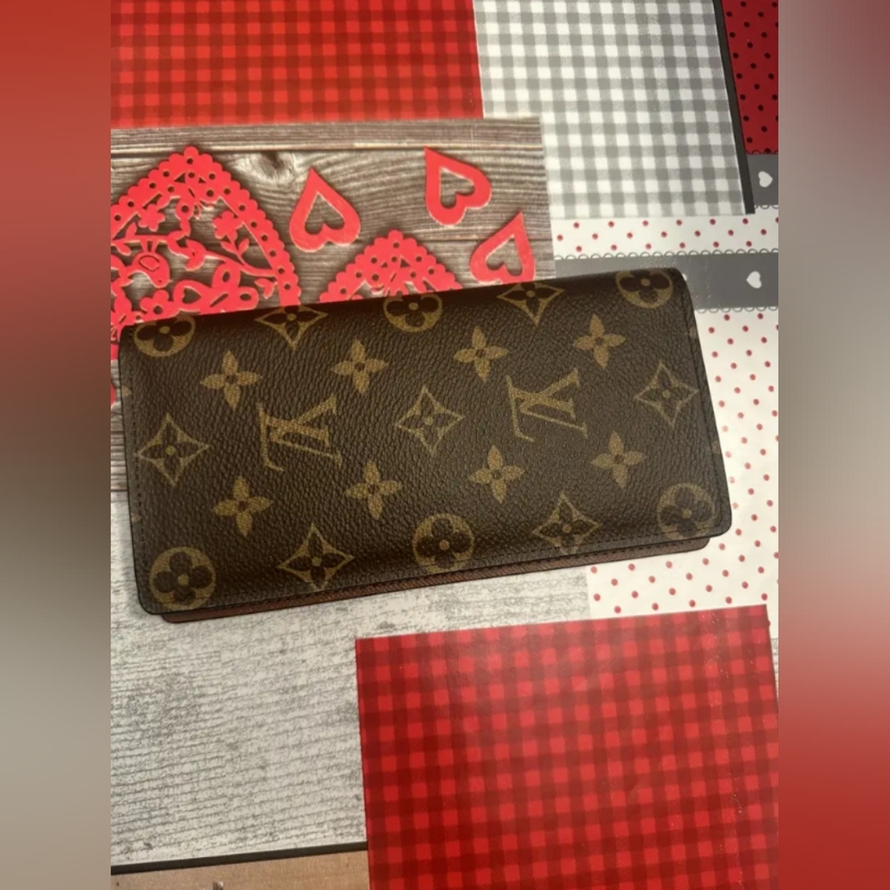 Louis Vuitton Brazza Wallet